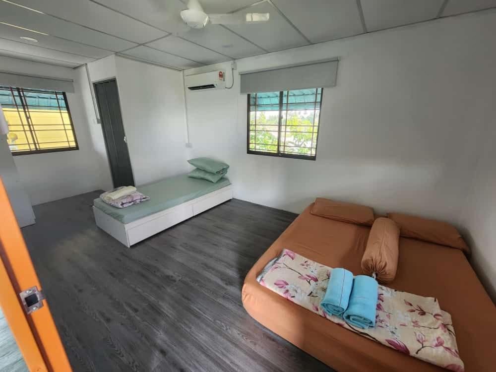 Homestay Denai Harummanis S4 Simpang Empat  Exterior photo